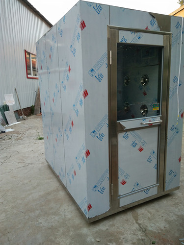 電子廠潔凈工程風淋室靜電的產(chǎn)生與防靜電風淋室特點