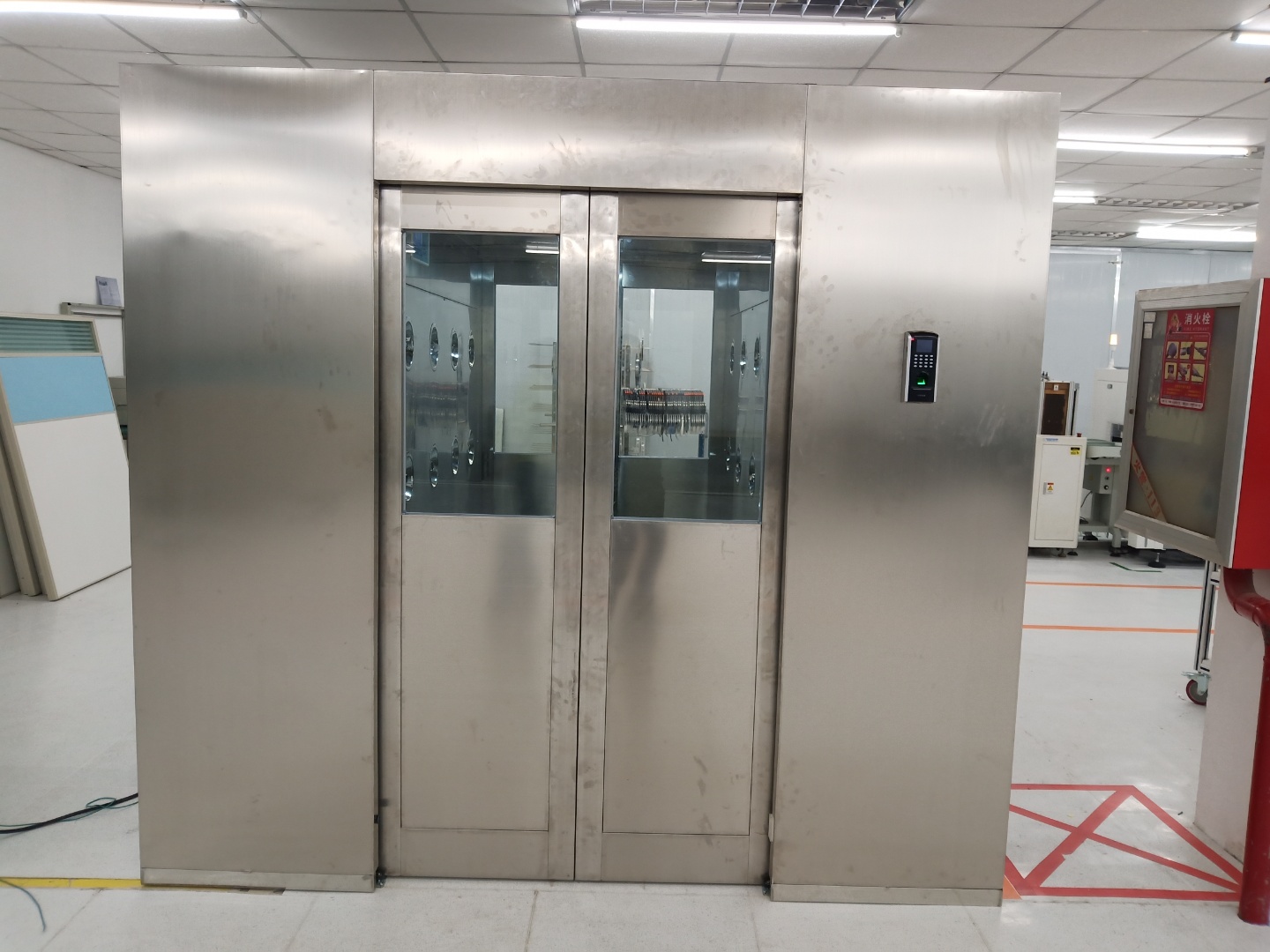 風(fēng)淋室（風(fēng)淋通道）使用過(guò)程需注意的操作規(guī)程